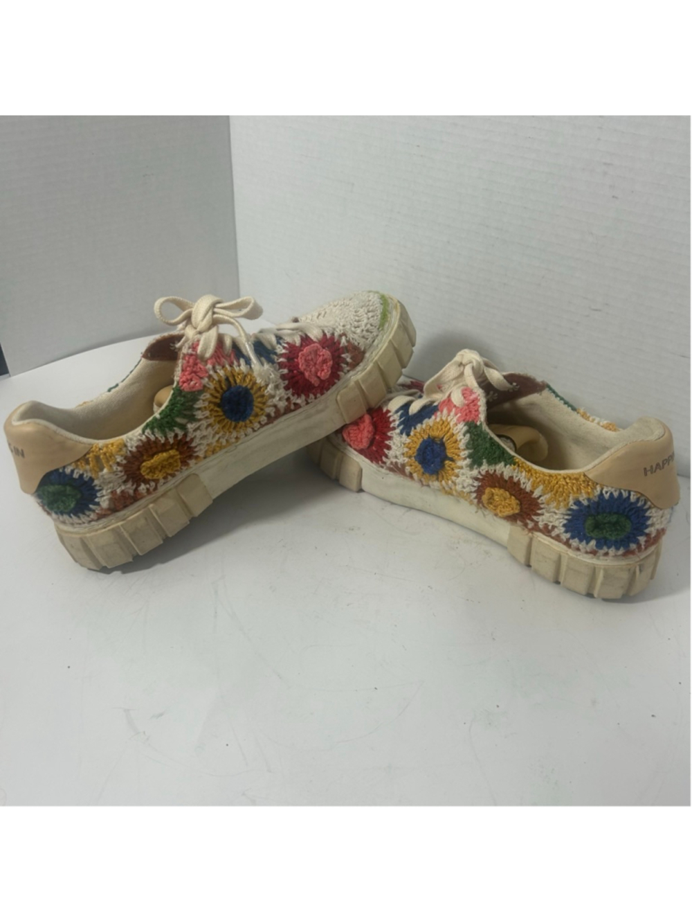 Women's Farm Rio Sunset Crochet Floral Sneakers Boho Size 9 White Multi-color - Picture 7 of 10